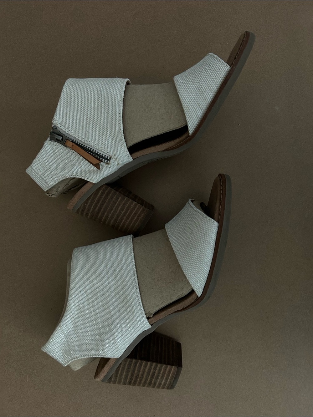 Toms Light Gray Open-Toe Block Heel Sandals